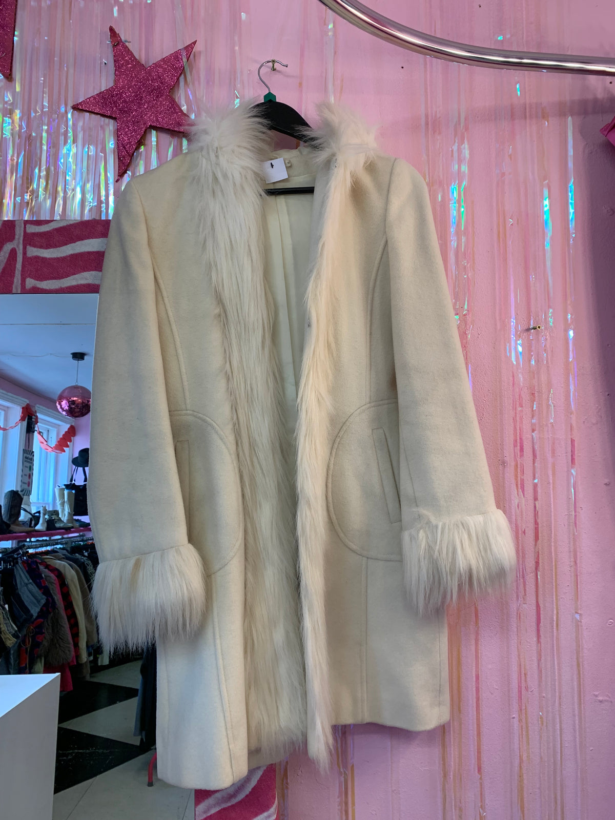 White coat for Kaoti