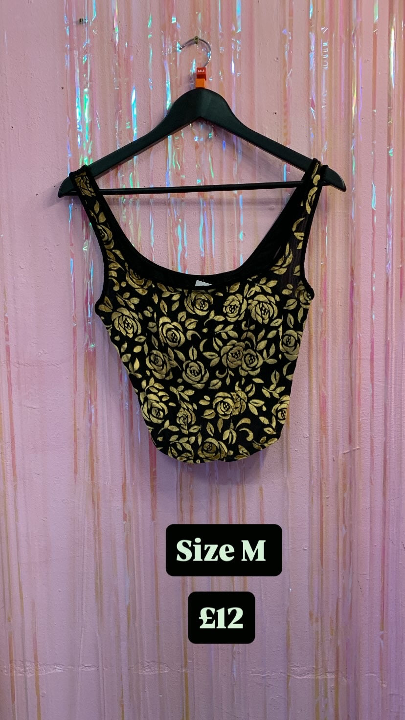 Ribbon crochet bag, corset top