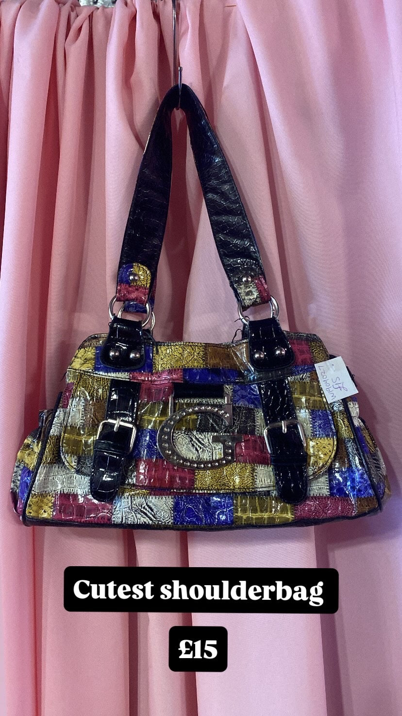 G shoulder bag