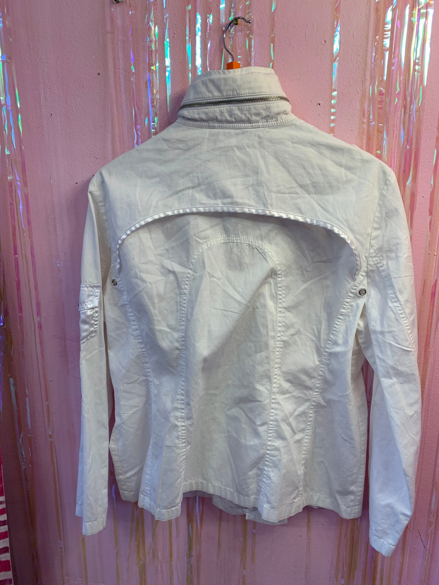 White zip up jacket