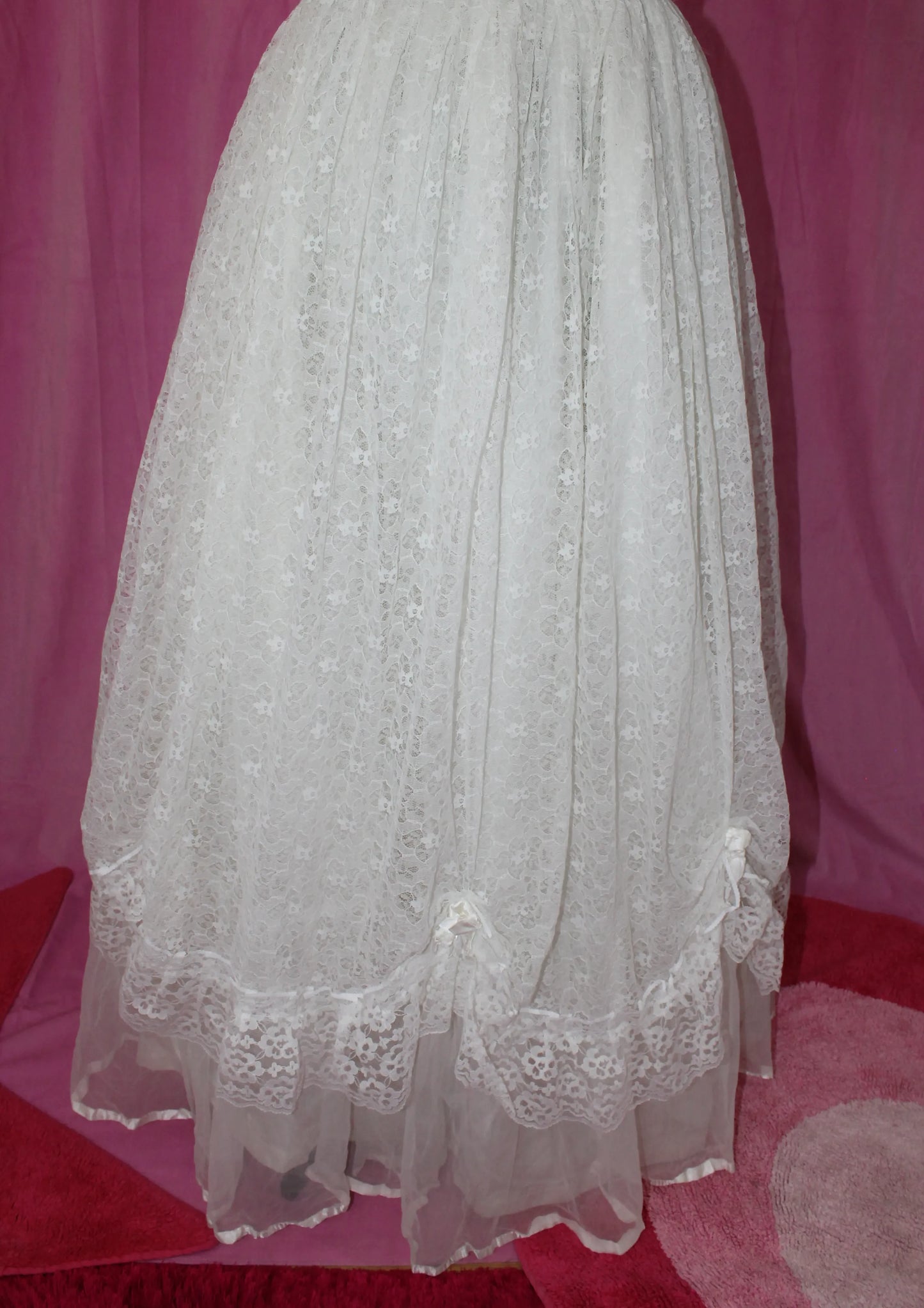 Vintage | Wedding Dress | Lace Ruffle | Size XS