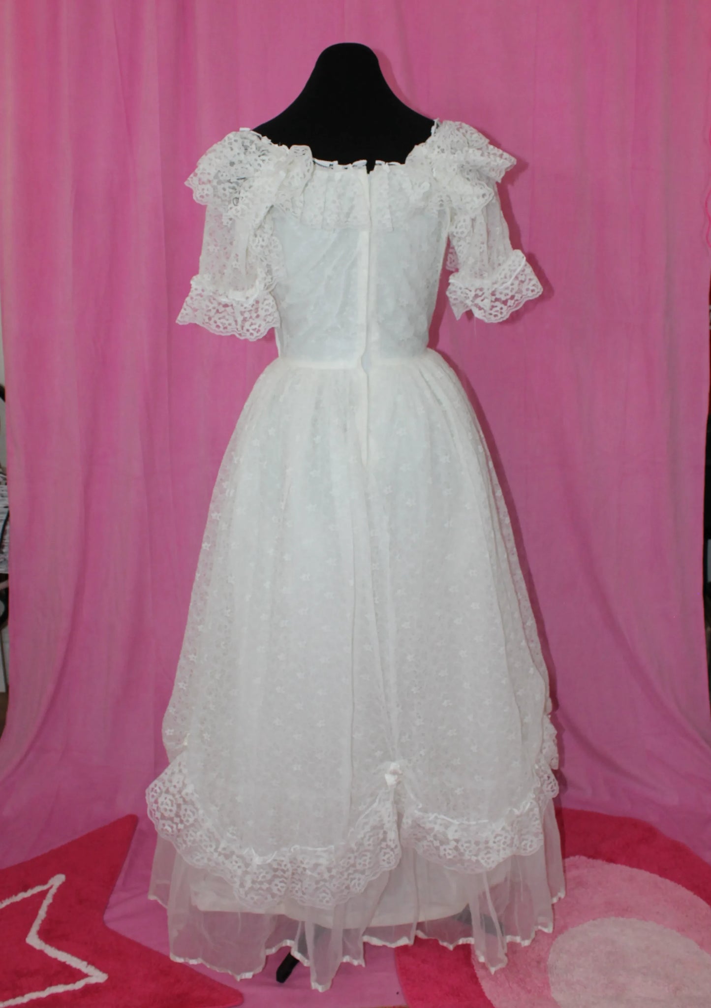 Vintage | Wedding Dress | Lace Ruffle | Size XS