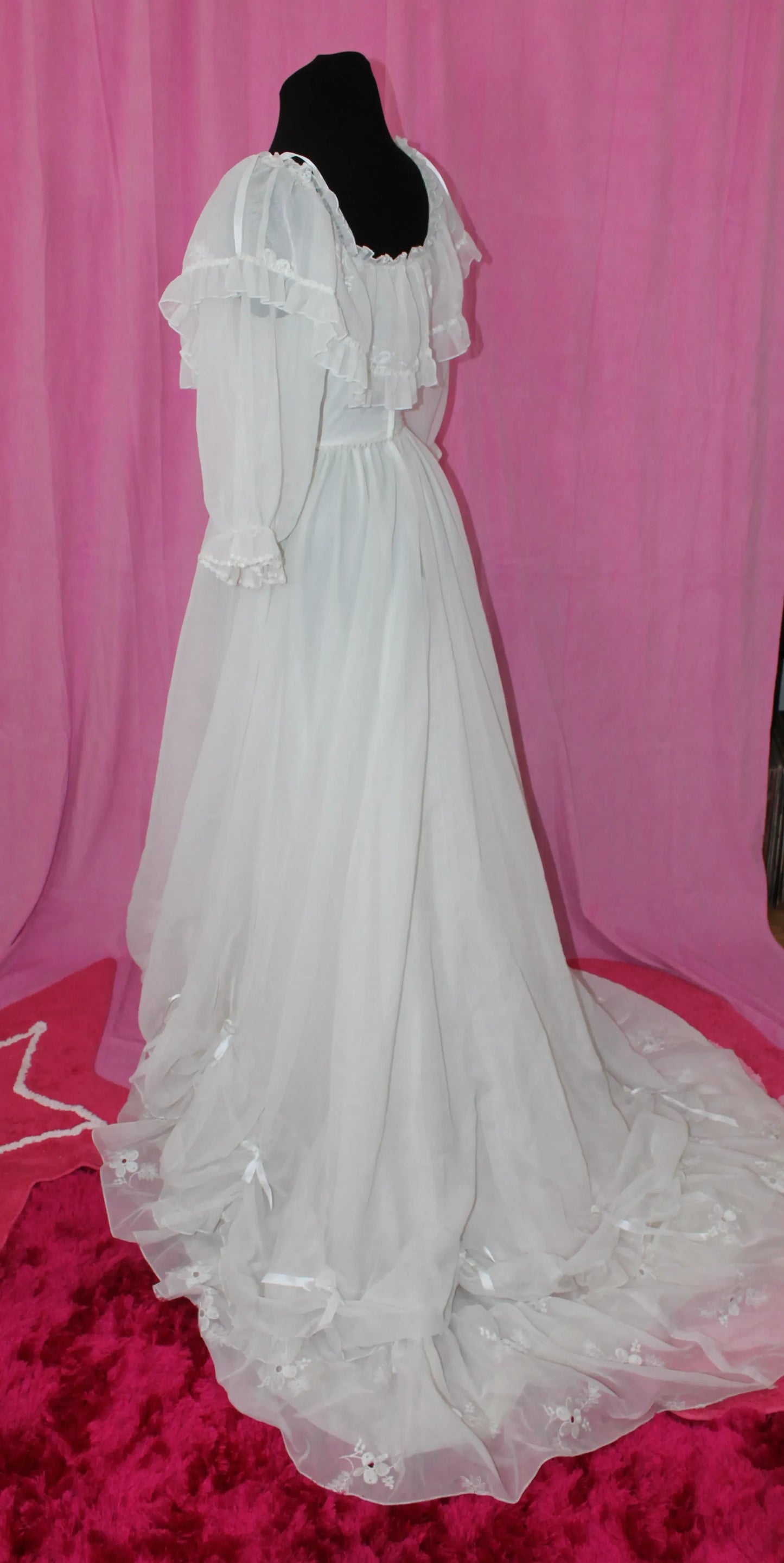 Vintage | Wedding Dresses | Off the shoulder | Size S