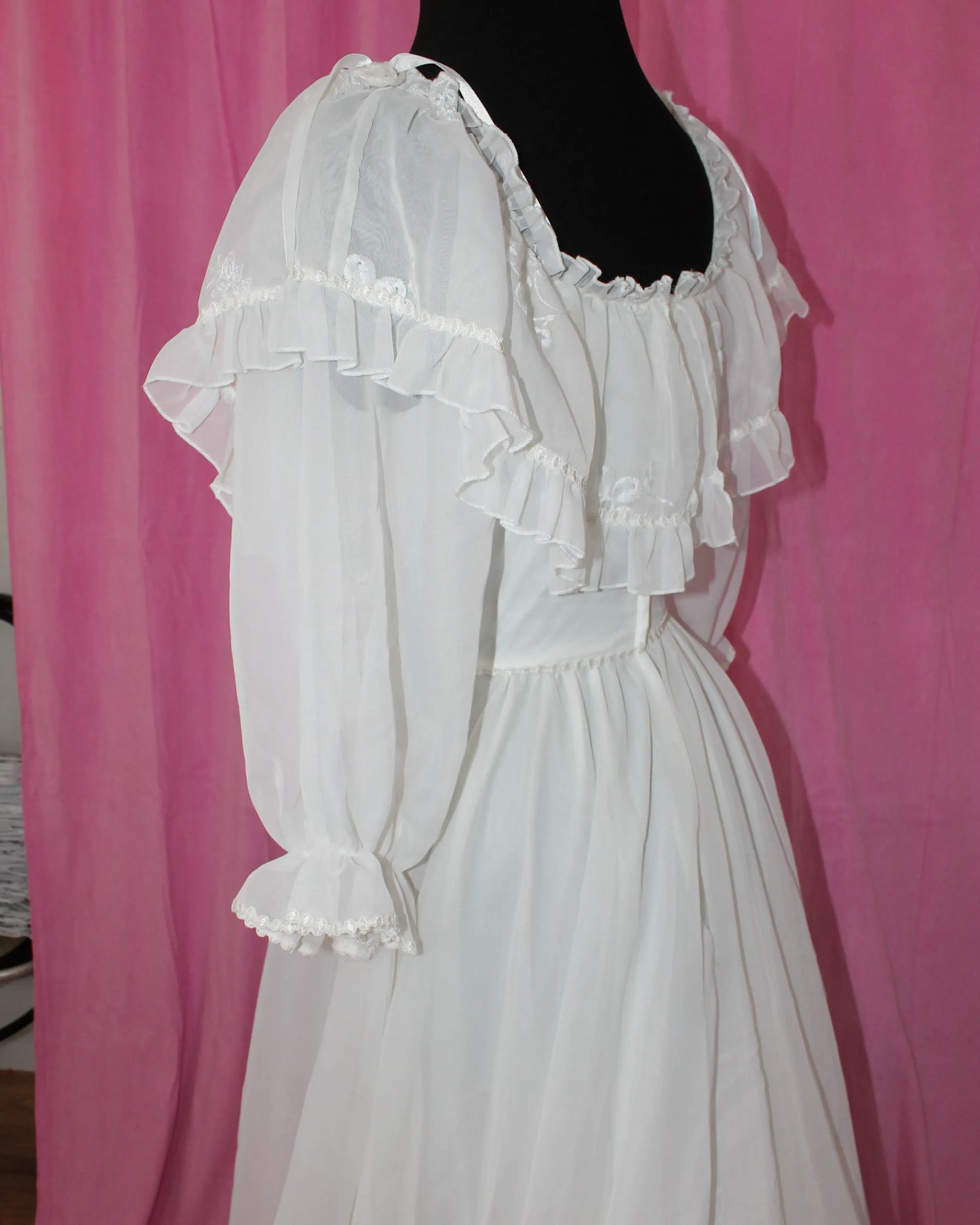 Vintage | Wedding Dresses | Off the shoulder | Size S