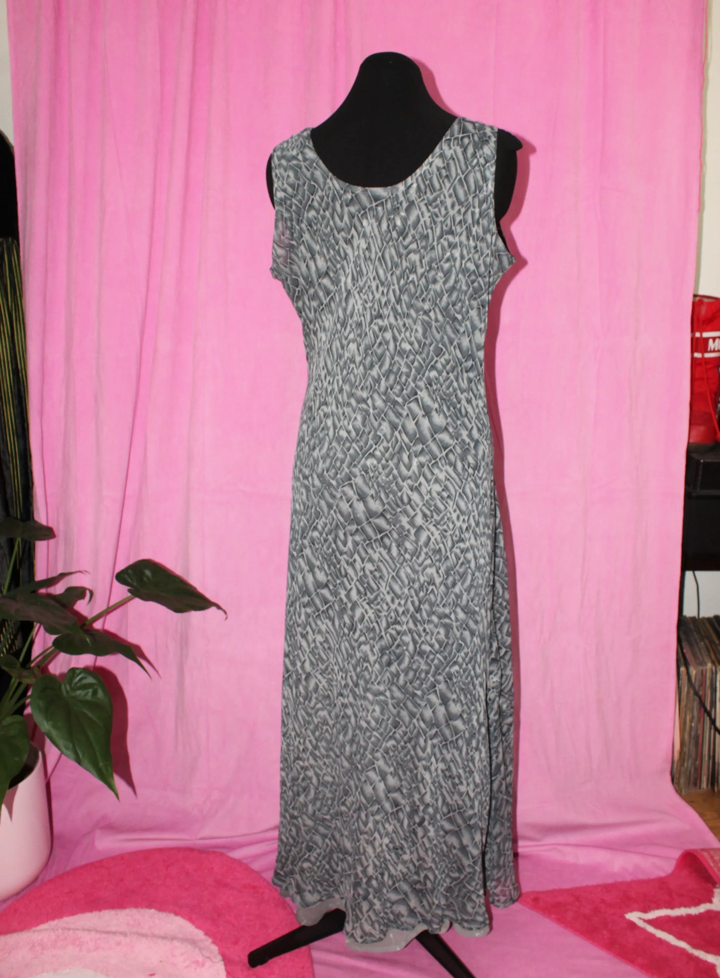 Reversible Patterned Grey Dress- Size 16/18